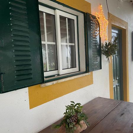 Casas De Campo Em Cerejal Fundão Exterior photo